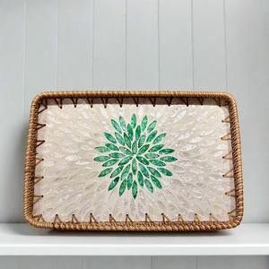 Plateau de présentation en rotin nacre tablescape style MOP plateaux chambre salle de bain organisateur - Product Image 4