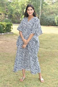 Caftan en coton léger et vintage classique, élégant, respirant, doux et imprimé, disponible au meilleur prix - Product Image 3