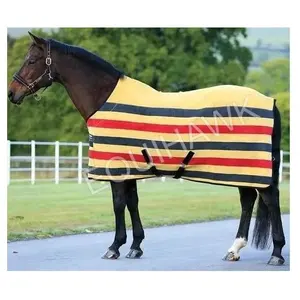Tappeto per cavalli in pile leggero DESIGN bandiera tedesca chiusura sul petto a doppia fibbia/tappeto per cavalli in pile DESIGN personalizzato