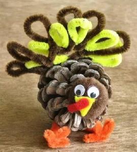 Piñas decorativas, opción orgánica y sostenible que aportan elegancia festiva a exhibiciones de temporada y celebraciones navideñas - Product Image 4