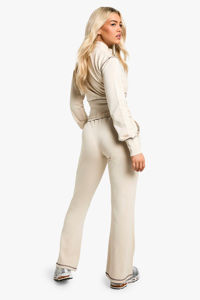 Nouveau design personnalisé imprimé feuille de lotus sans manches col en V Blouse Top couleur unie pantalon slim ensemble ceinture en polyester - Product Image 3