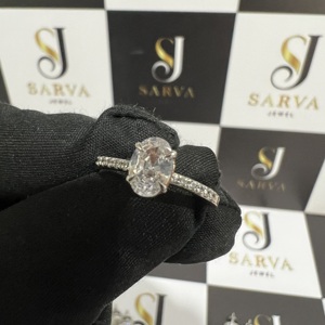 Bague fantaisie en diamant Moissanite VVS certifiée IGI S925 argent 14 carats 18 carats or massif taille ovale diamant Moissanite anneaux pour mariage - Product Image 2