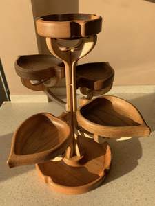 ชั้นวางขนมหวานไม้เนื้อแข็งสไตล์วินเทจแบบเรียบง่าย เป็นมิตรกับสิ่งแวดล้อม ทำด้วยมือ รูปทรงกลม สำหรับวางเค้ก - Product Image 3