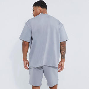 Ensemble T-shirt et short d'entraînement décontracté d'été pour homme de haute qualité, col rond, manches courtes, en polyester/coton respirant - Product Image 5