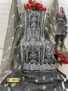 ชุดเสื้อผ้าอินเดีย-ปากีสถานสุดหรูสำหรับฤดูหนาว ผ้าออร์แกนซ่าปักลาย ชั้นผ้าซันตูนเนื้อหนา ดีไซน์พิเศษ - Product Image 5