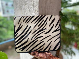 Bolso de mano de piel de vaca estilo occidental para mujer, pochette de piel sintética, elegante - Product Image 4