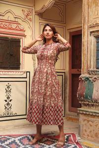 Robe Colette Imprimée à la Main, Style Bohème, Coupe Trapèze, Rouge Crème, Pur Coton, Robe de Vacances - Product Image 3