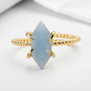 Bande torsadée point hexagone naturel aigue-marine pierre précieuse mode bague réglable plaqué or bague de naissance - Product Image 1