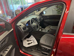 Usado 2023 Ch * evrolet Equinox LT - Product Image 4