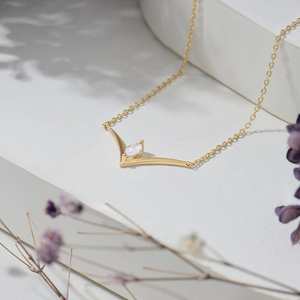 Pendentif minimaliste personnalisable en argent sterling 925 plaqué or 14 carats, forme en V, diamant taille marquise, CZ, fait main, bricolage - Product Image 4