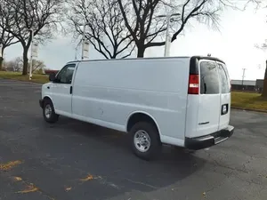 Chevrolet Express 2020 3500 d'occasion RWD 3500 - Product Image 3