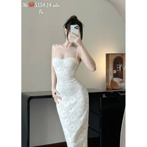 Élégante robe de cocktail en dentelle avec bustier détail vente en gros pour les événements du soir - Product Image 2