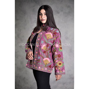 Chaqueta Acolchada de Tela Suzani con Bordado Personalizable, Chaqueta de Invierno/Primavera/Verano para Mujer, Hecha a Mano, de Algodón Transpirable, Ecológica - Product Image 3