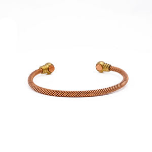 Bracelet ouvert torsadé pour homme et femme, en cuivre et laiton, avec double aimant, soulagement de l'arthrite, équilibre énergétique, tendance mode - Product Image 4