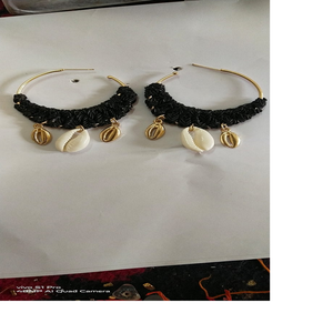 ต่างหูสร้างสรรค์จากเปลือกหอยทะเลสั่งทําพิเศษและมีธีมทําจากเปลือกหอยทะเลจริงและเป็นธรรมชาติสําหรับแฟชั่นสีดํา - Product Image 1