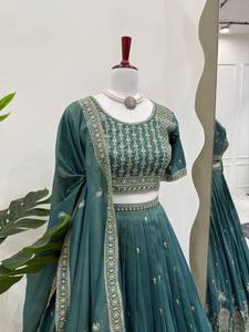 Nuevos Lehengas de Novia de Diseñador con Bordado y Lentejuelas, Dupatta, Ropa India y Pakistaní - Product Image 6