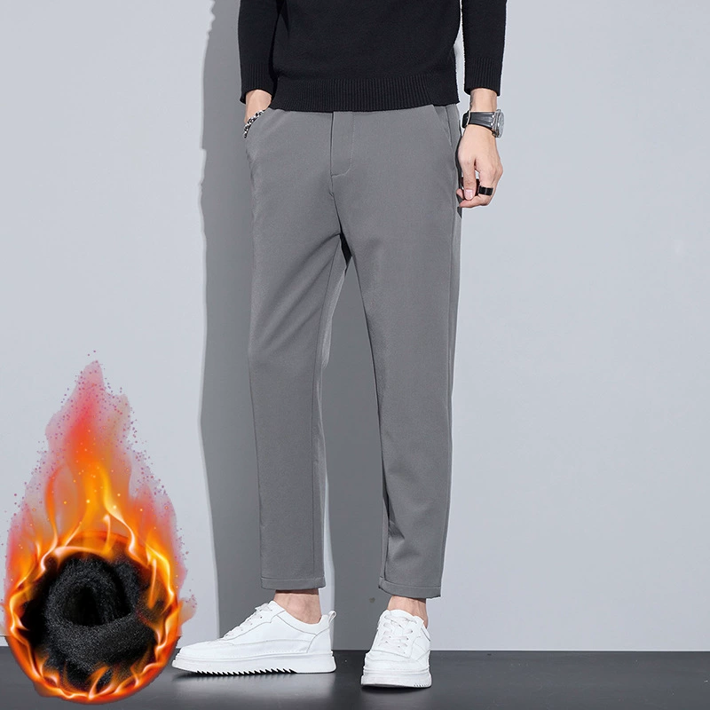 กำมะหยี่สีเทาเข้ม