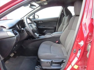 Toyota usado 2018. C H R XLE - Product Image 4