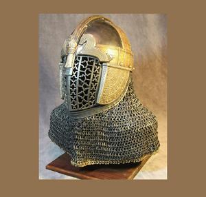 Armadura de malla metálica hecha a mano por un fabricante confiable para eventos, que ofrece una construcción duradera y un ajuste cómodo. - Product Image 1