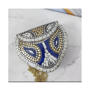 Bolso de mano clásico de resina para ocasiones formales, bolsos de lujo, bolso de mano ligero de boda para mujer, bolso de mano de resina de la mejor calidad - Product Image 5