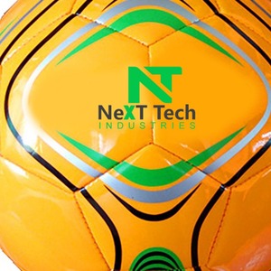 Tech Industries Ballon d'entraînement de football Matériau PU à des fins d'entraînement avec un design personnalisé et un logo personnalisé - Product Image 2
