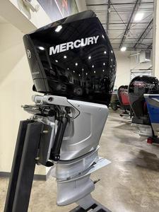 ENVÍO GRATUITO Nuevo Motor Fuera de Borda Mercury Marine Verado 300hp 2025 - Grado Industrial y para Bricolaje con 3 Años de Garantía Japón - Product Image 2