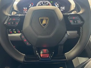 Lamborghini Huracán Evo RWD Coupé 2022, Certificado, Limpio y en Buen Estado, Caja de Cambios Automática, Motor Turbo, Interior en Cuero Oscuro - Product Image 3