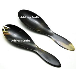Cuillère en corne de style viking de meilleure qualité faite à la main en matériau naturel ensemble de serveurs à salade en corne de buffle pour la fête au prix de gros - Product Image 4