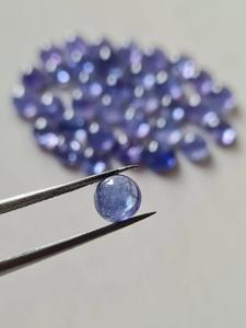 Tanzanite naturelle en gros, cabochon rond de 4 mm pour la fabrication de bijoux fins, fabricant de cabochons en tanzanite sur mesure OEM - Product Image 2