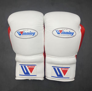 Guantes de boxeo ganadores blancos y rojos para artes marciales y entrenamientos Boxeo ganador personalizable con cordones en cuero genuino de alta calidad - Product Image 2