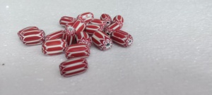 Perles de verre rayées en chevron noir et blanc faites sur mesure de tailles assorties pour les créateurs de bijoux et les magasins de perles pour la revente - Product Image 6