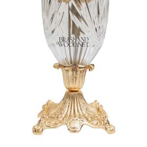 Pichet décoratif élégant en laiton doré et cristal avec une poignée sculptée ornée et une base classique pour les intérieurs de luxe - Product Image 4