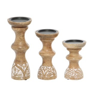 Trío de Portavelas Decorativos de Madera, Decoración de Mesa de Estilo Vintage, Acabado de Madera Natural, Elegante Exhibición de Velas de Pilar - Product Image 1