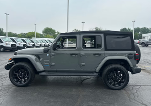 Jeep Wrangler Unlimited 4xe Sahara 2021, Automático de 8 Velocidades - Product Image 3