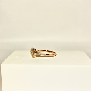 Anillo de Compromiso y Matrimonio de Oro Rosa de 14K con Diseño de Corazón, con Diamantes Naturales en Engaste de Canal, Detalles Brillantes, Estilo Clásico - Product Image 6