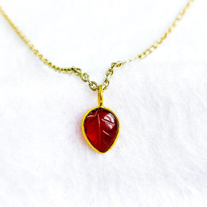 Colgante tallado de hoja de granate rojo Natural, Plata de Ley 925 chapada en oro, abalorio de piedras preciosas hecho a mano, joyería de moda al por mayor - Product Image 2