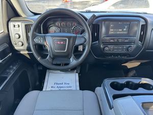 NUEVO EN STOCK: GMC Sierra 1500 SLT Elevation Crew Cab 2018 con motor <4L, 4x4, volante a la izquierda, interior oscuro, ¡con incentivos de envío! - Product Image 3