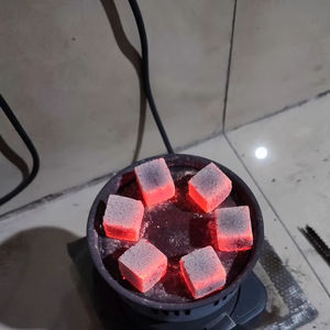 Charbon de coco activé Coco Gold, coquille de noix de coco, Merades Indonésie, exportation premium, chicha, longue durée de combustion, saveur propre, 3% de cendres - Product Image 1