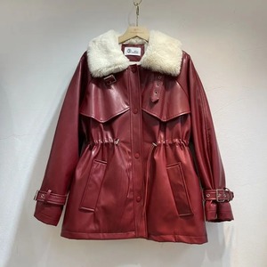 Manteau d'hiver pour femmes avec veste en cuir de style explosion Nouvelles dames Short Denim Lapel Outwear Fashion Trend Tops - Product Image 4