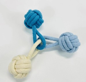 Rope Chew and Tug of War Toys Juego de 3 piezas, juguetes de cuerda de algodón hechos a mano, juguetes remolcadores duraderos y resistentes. Juguetes favoritos de la tierra para perros - Product Image 4