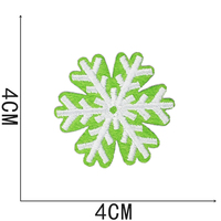 Patchs Anime thermocollants de Noël personnalisés à la mode avec broderie de dessin animé en dentelle décorée en forme de fleur de coeur pour la décoration de chapeau
