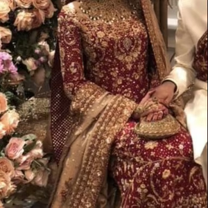 Nuevo Vestido de Novia Largo, Kurta Lehenga Choli, Adornado con Cuentas de Cristal, Pedrería, Alta Calidad, Tela de Red/Satén/Terciopelo - Product Image 3