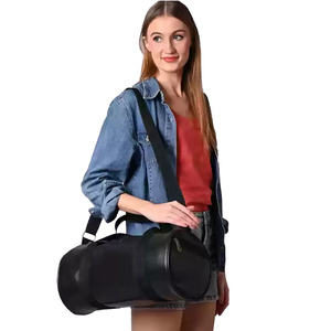 กระเป๋าทรงดัฟเฟิลกีฬาผู้ชายพับเก็บได้กระเป๋าใส่เสื้อผ้าหนังโลโก้ที่กำหนดเองได้หรูหรา - Product Image 3