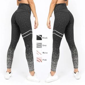 Leggings de yoga personnalisés de haute qualité pour femmes pantalon de sport imprimé taille moyenne impression numérique OEM personnalisé - Product Image 3