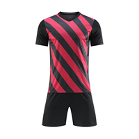 Su propio diseño de uniformes de fútbol personalizados uniformes de fútbol totalmente sublimados hechos en Pakistán