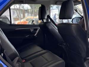 Fortuner SUV 2023 de 6 Plazas, Usado, Equipamiento Completo, 100% Perfecto, Sin Accidentes, Garantía, Emisión Euro IV - Product Image 2