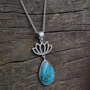 Pendentif Lotus avec Mohave Blue Turquoise Pendentif en argent 925 Pendentif en argent Cadeau pour Noël - Product Image 1