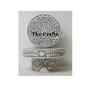 Support à gâteau au design classique avec plateau de service en bois et nacre de qualité supérieure pour la maison et l'hôtellerie - Product Image 3