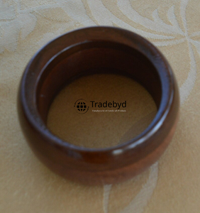 Bracelets en bois écologiques faits à la main pour femmes bijoux de mode bio inspirés de la nature Tradebyd Collection - Product Image 4