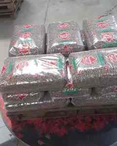 Granulés de bois pour norme A1, forme bâton de 8 mm, en sacs de 15 kg pour système de chauffage - Product Image 2